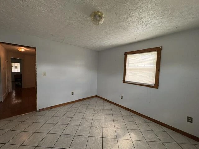 118 N Wills AVE - Photo 10