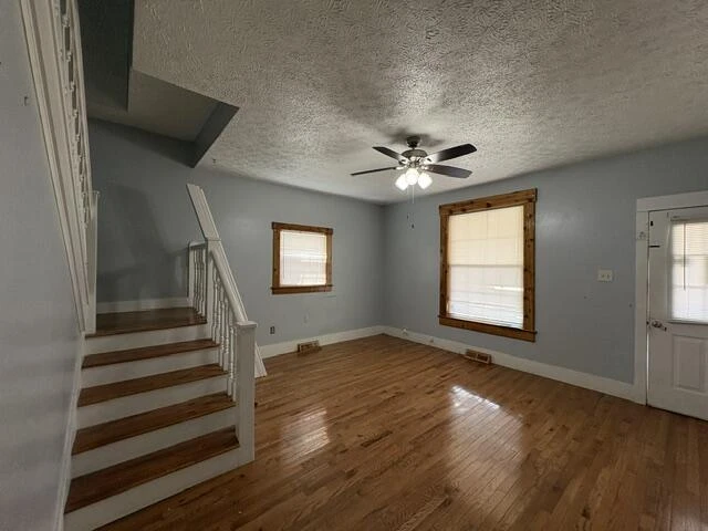 118 N Wills AVE - Photo 21