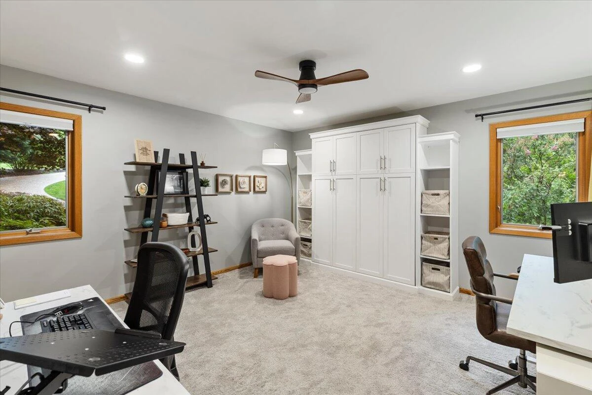 1102 Deerfield DR - Photo 14