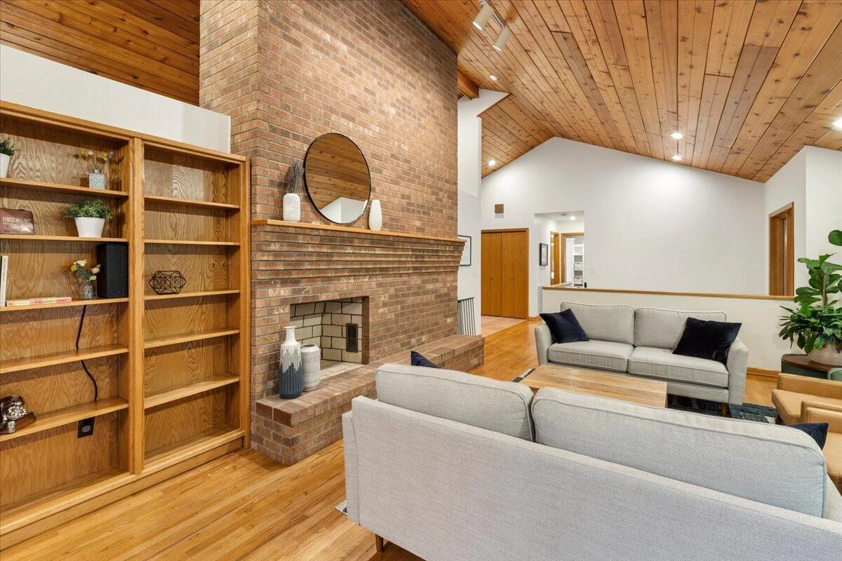 1102 Deerfield DR - Photo 27