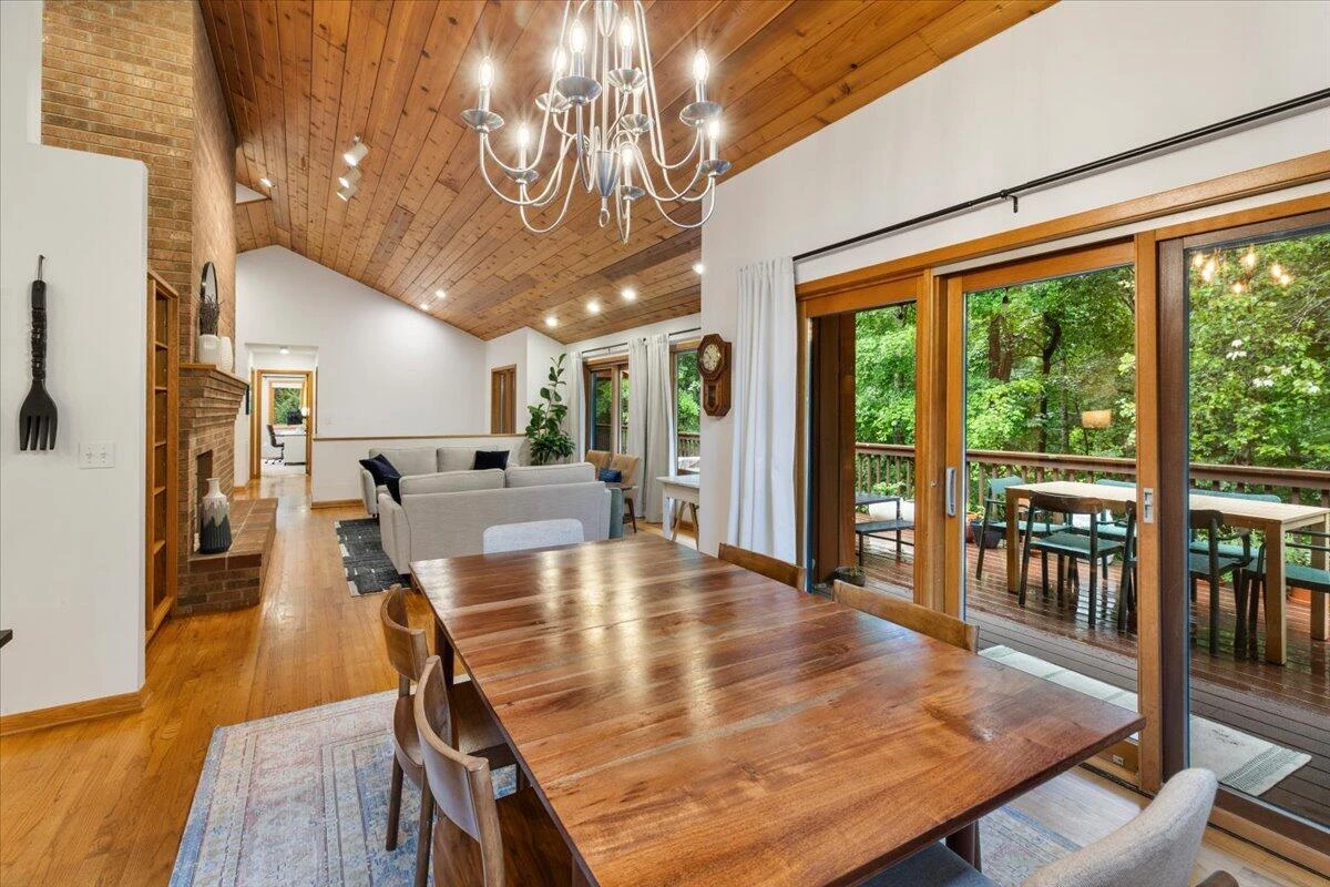 1102 Deerfield DR - Photo 30