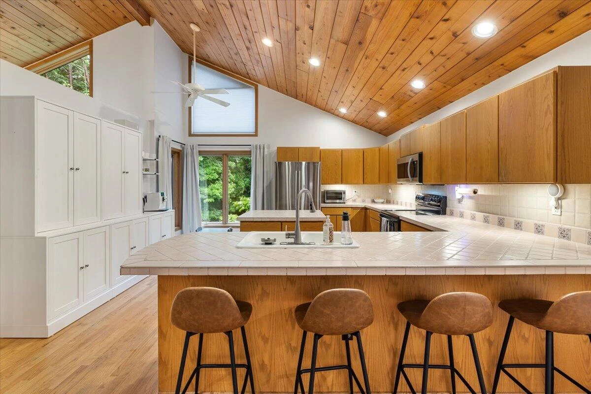 1102 Deerfield DR - Photo 32