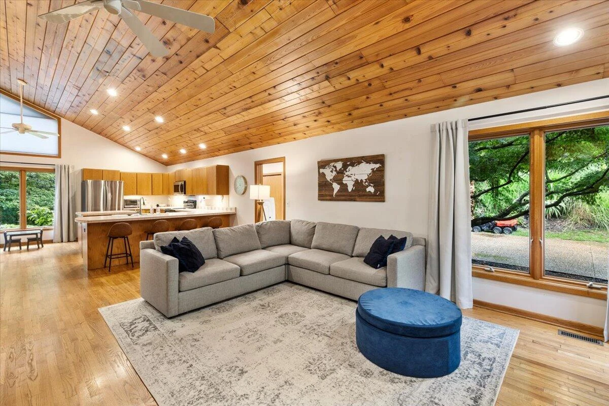 1102 Deerfield DR - Photo 42