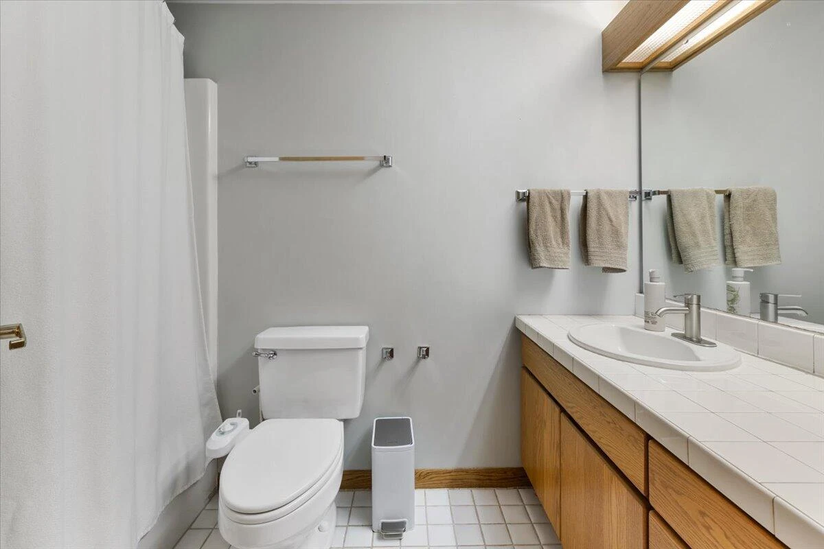 1102 Deerfield DR - Photo 55