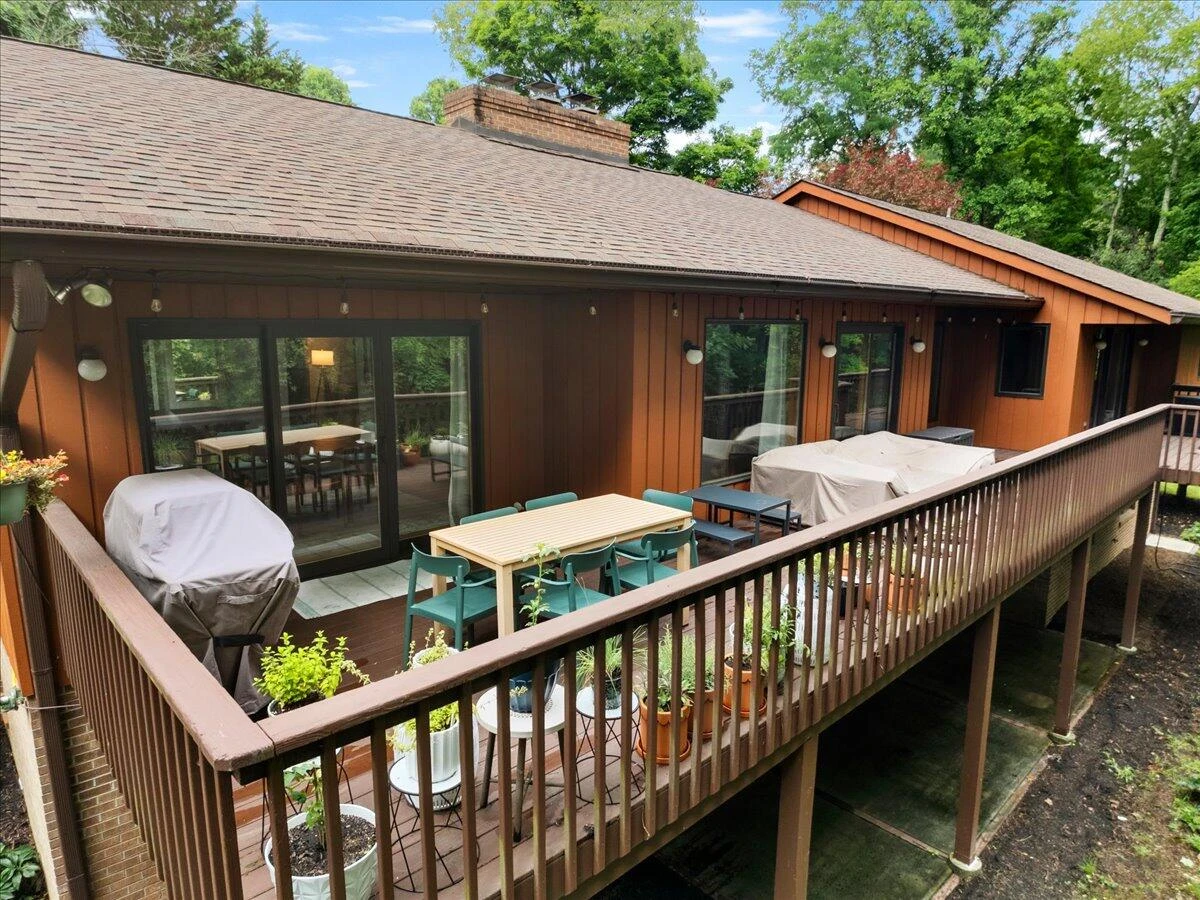 1102 Deerfield DR - Photo 75