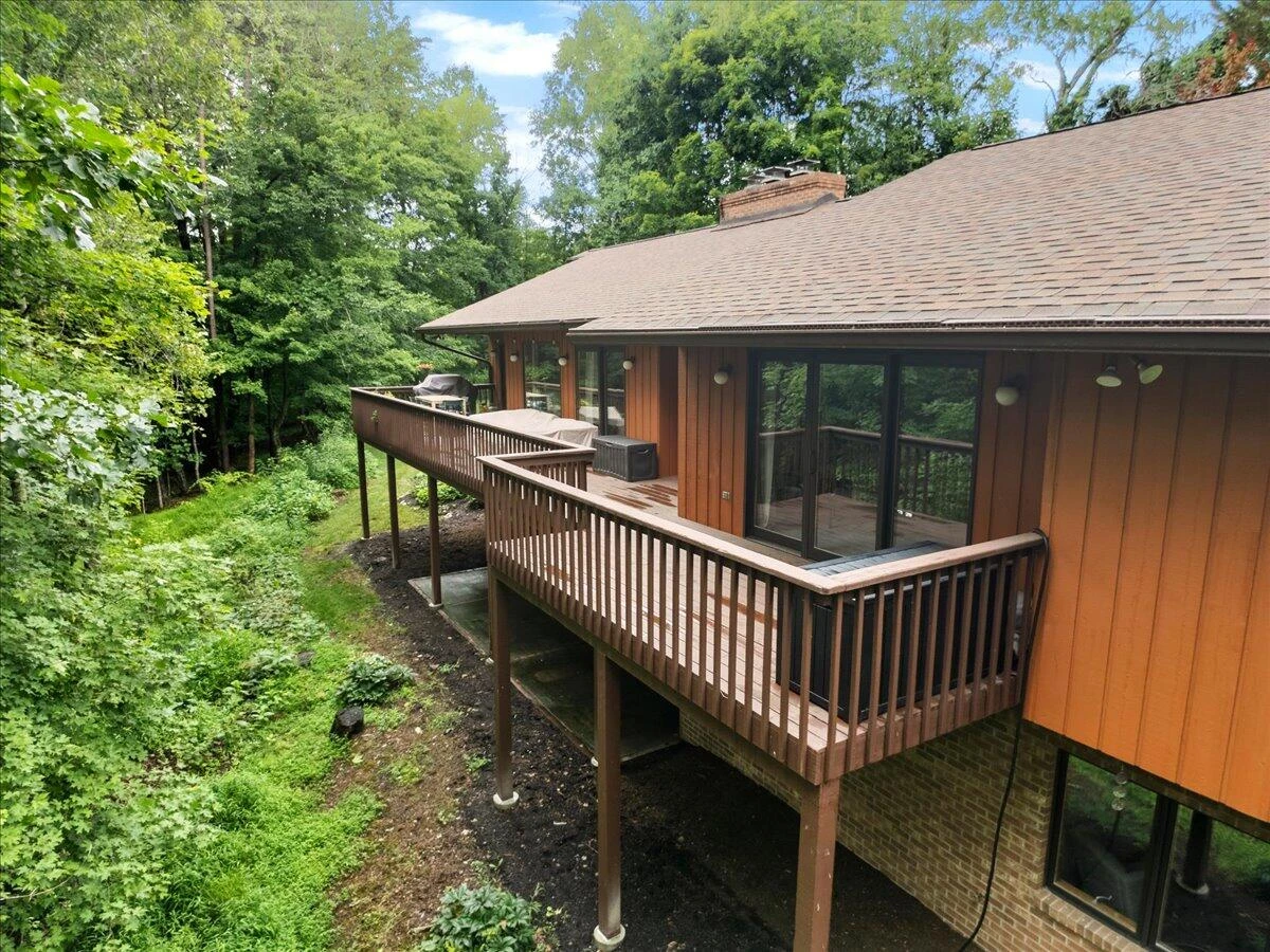 1102 Deerfield DR - Photo 79