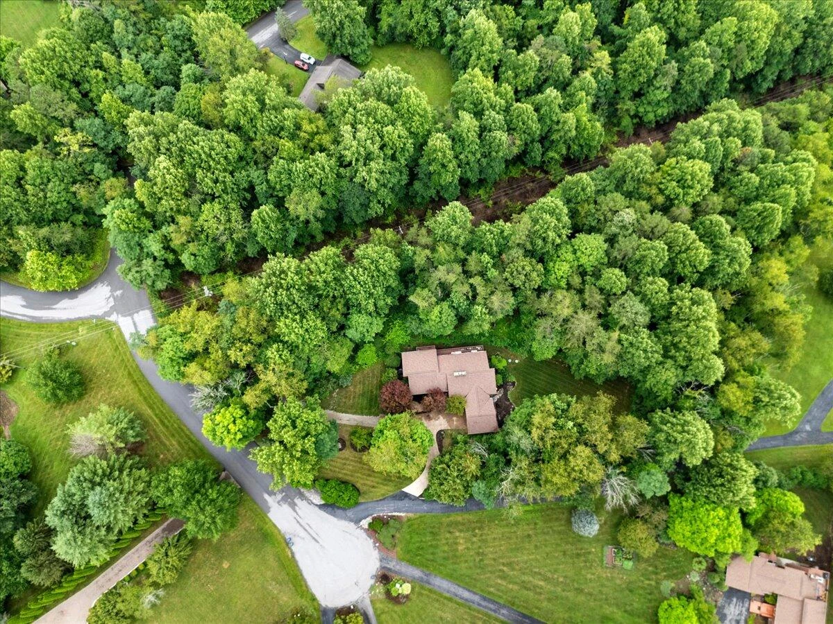 1102 Deerfield DR - Photo 86
