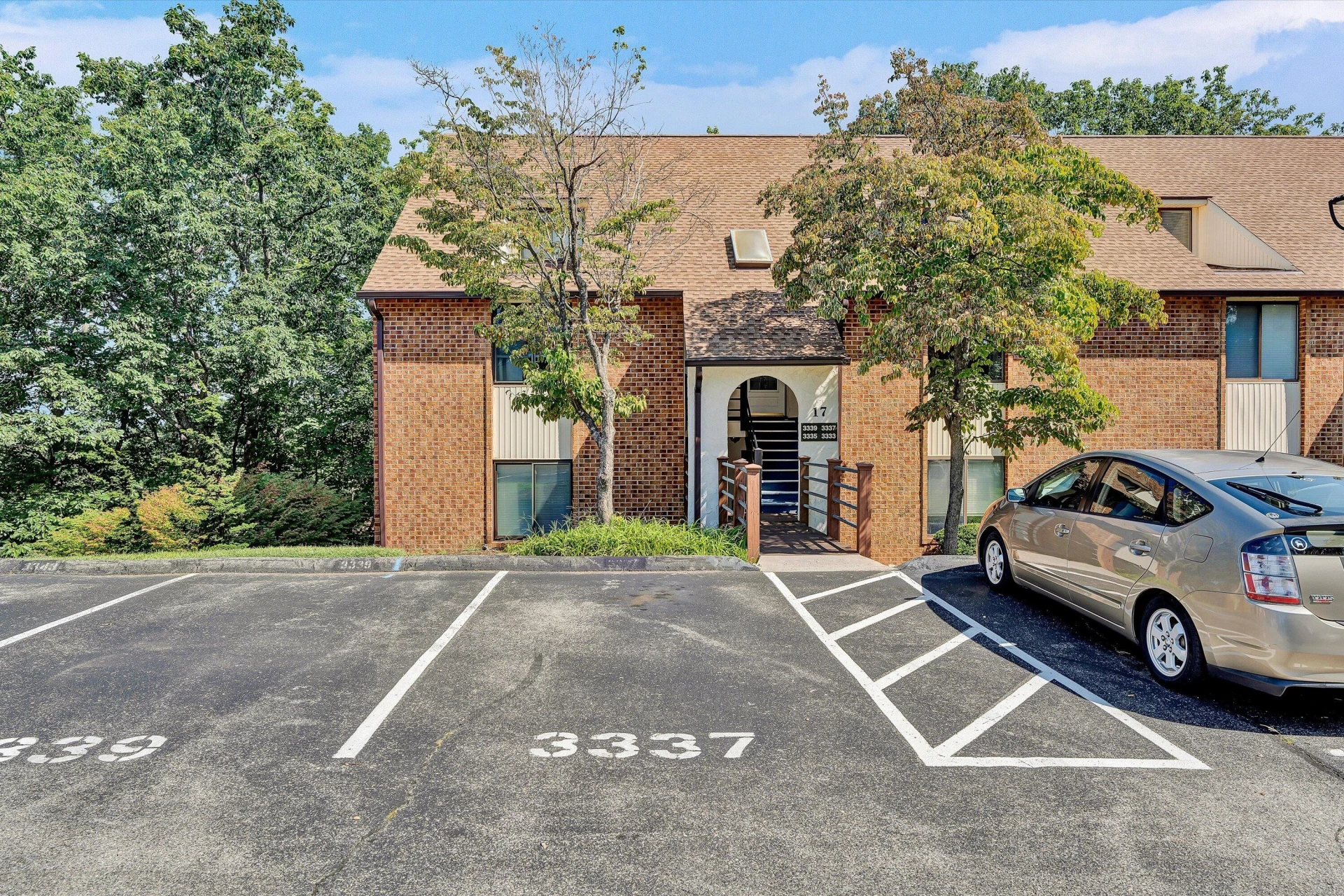 3337 Forest CT #Bldg 17 - Photo 2