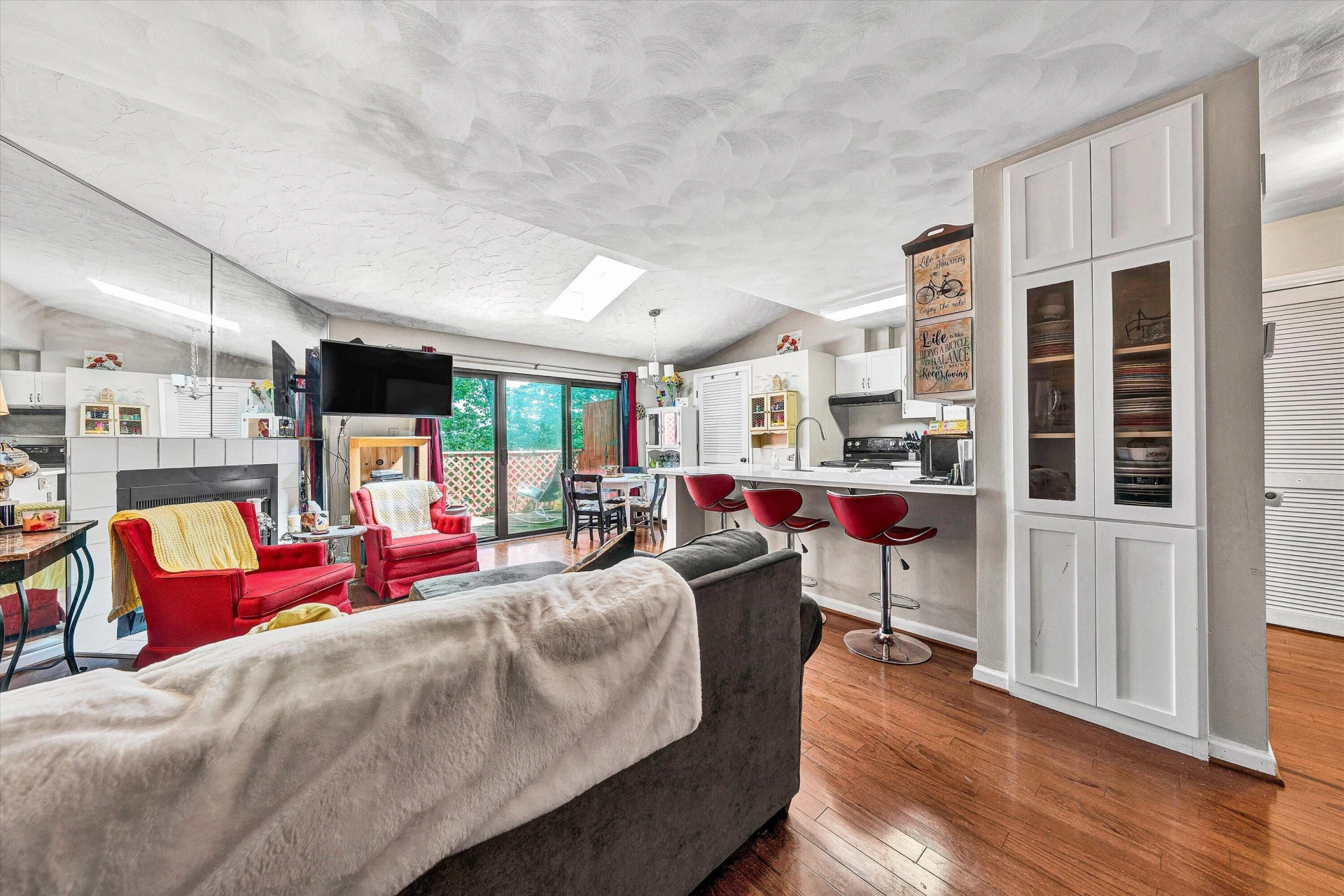 3337 Forest CT #Bldg 17 - Photo 4