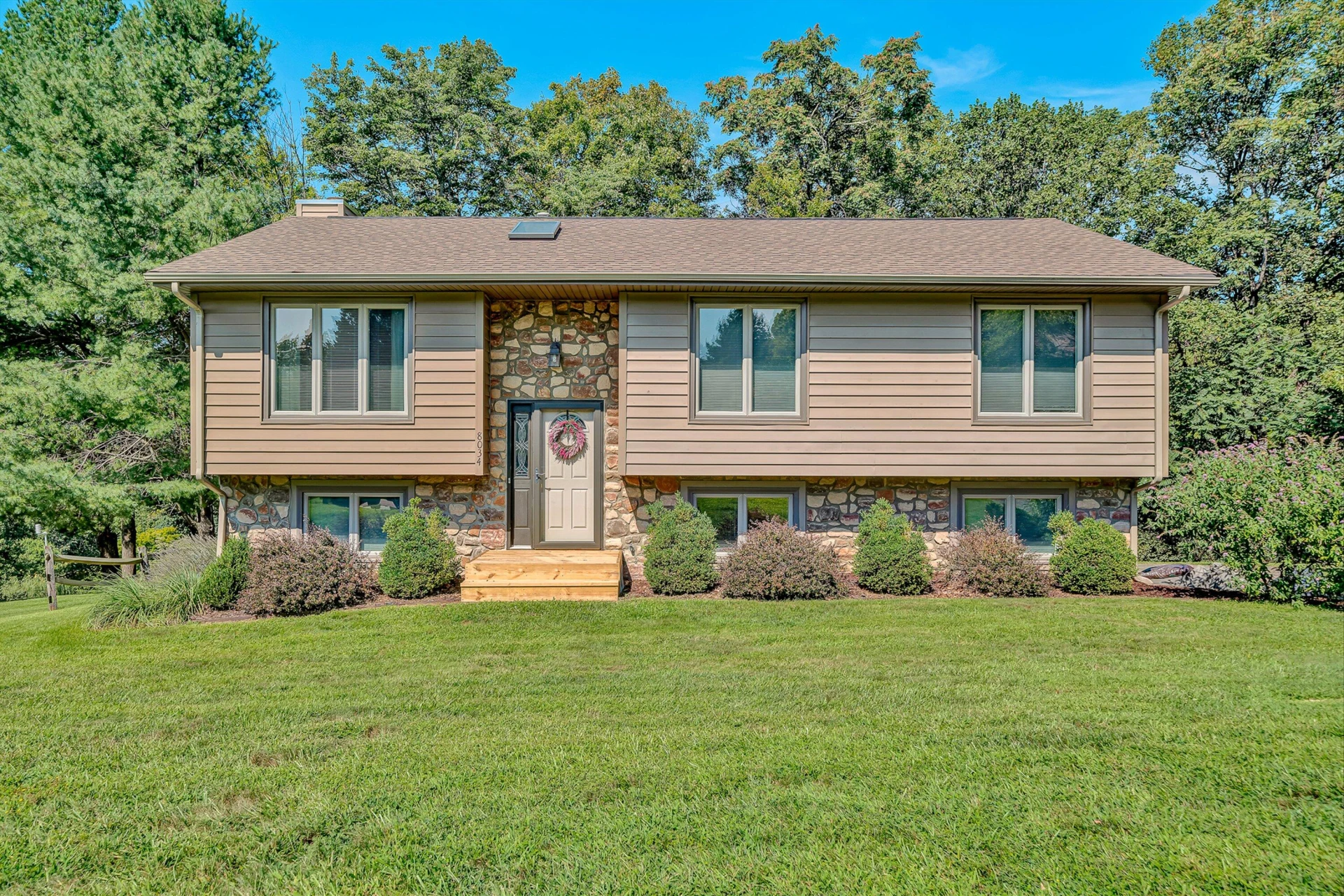8034 Forest Edge DR - Photo 2