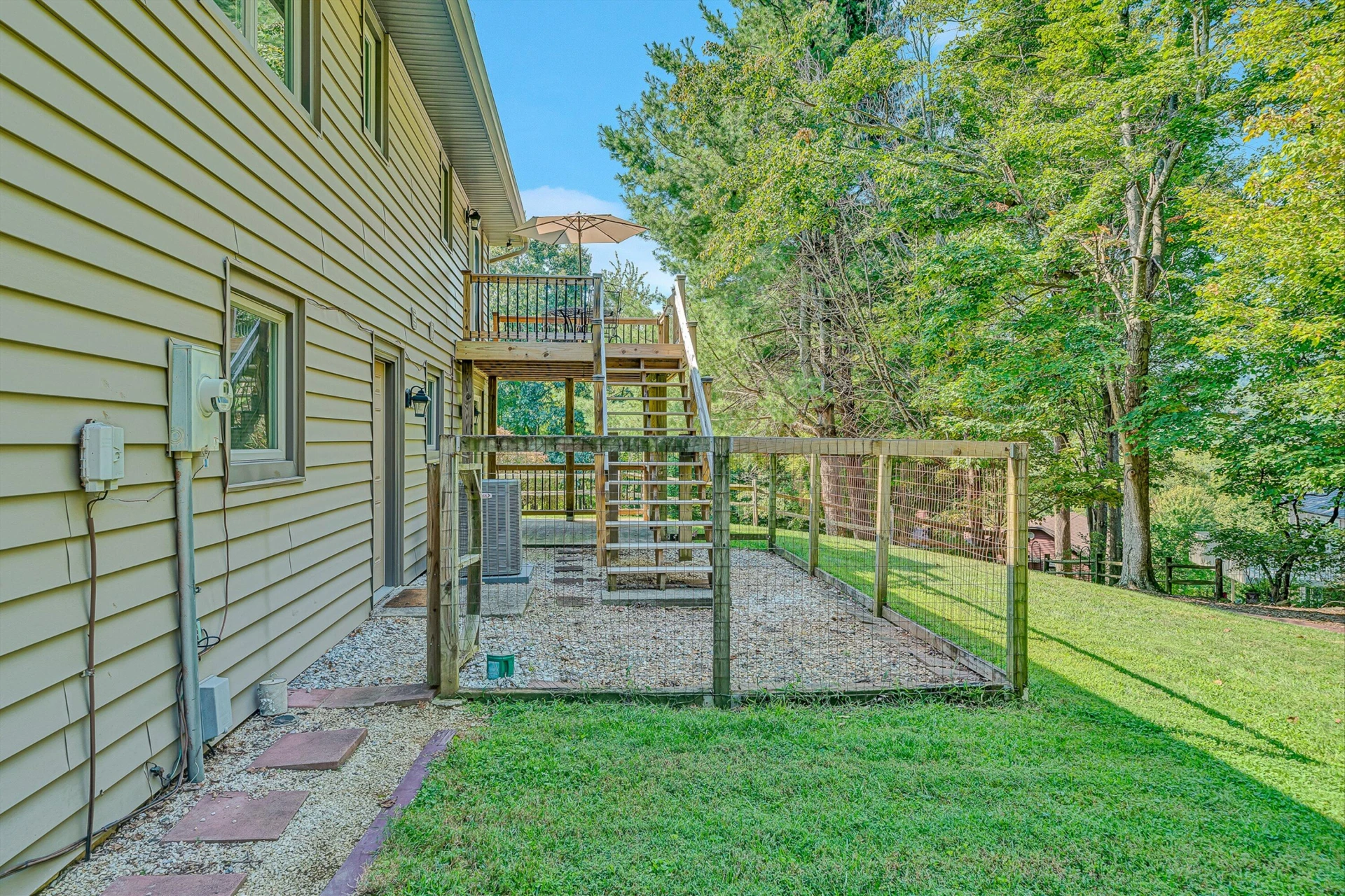 8034 Forest Edge DR - Photo 31
