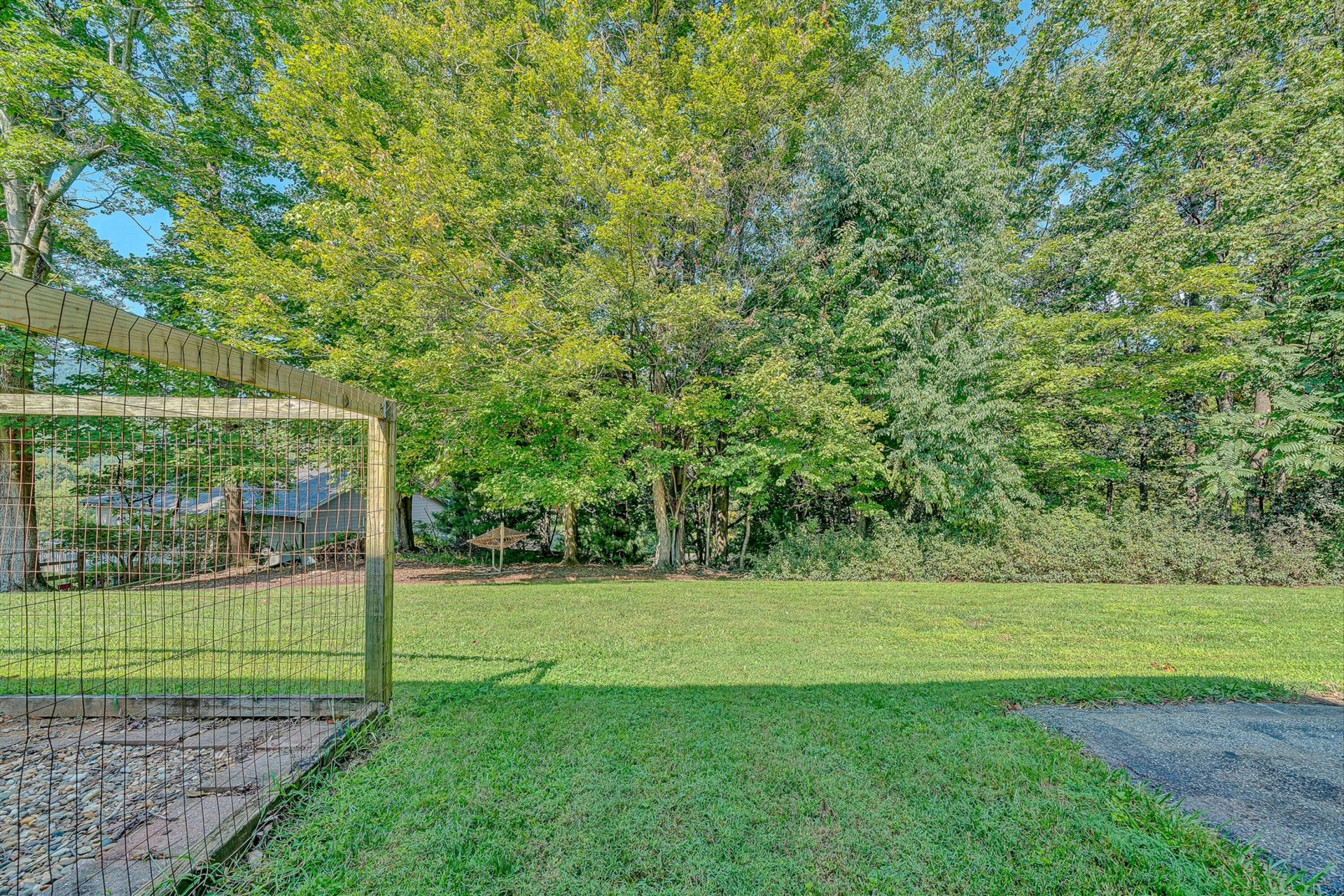 8034 Forest Edge DR - Photo 32