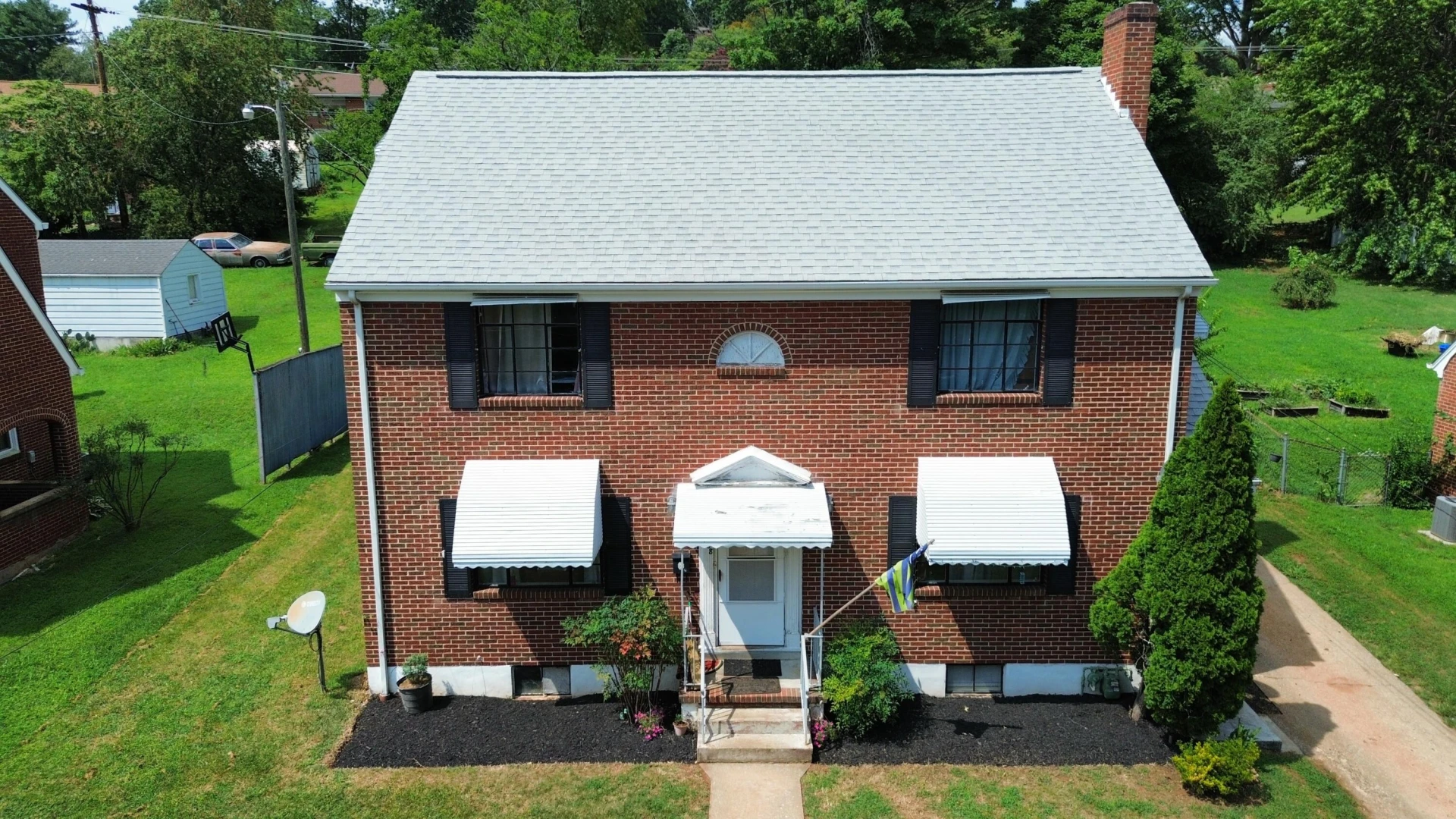 2408 Oakland BLVD NW - Photo 2