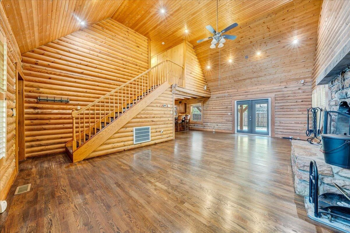 1010 Craig Woods RD - Photo 6