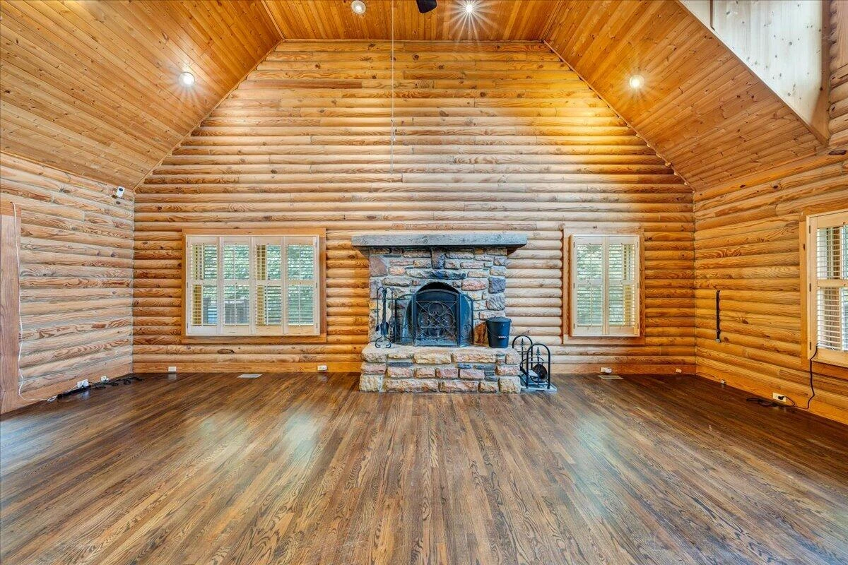 1010 Craig Woods RD - Photo 10
