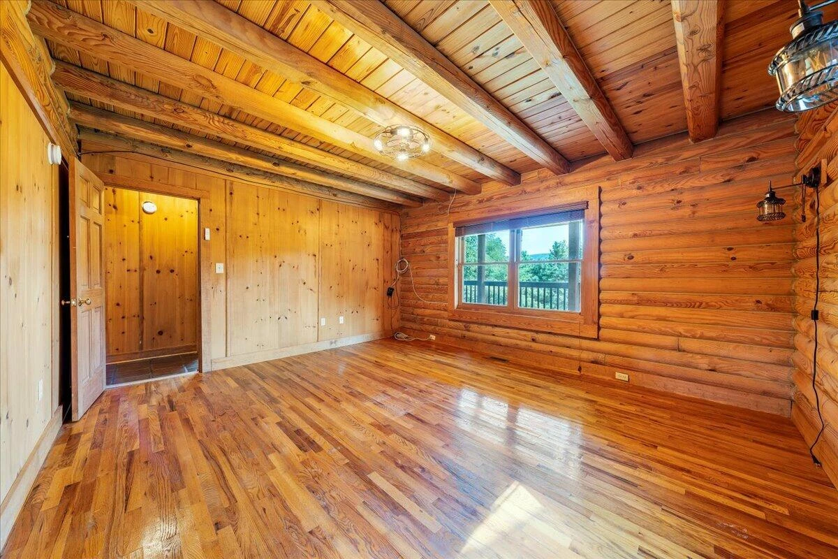 1010 Craig Woods RD - Photo 16
