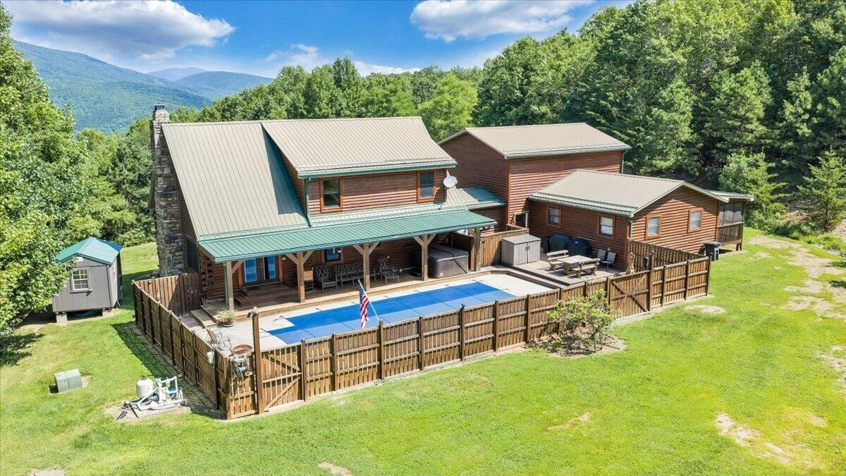 1010 Craig Woods RD - Photo 35
