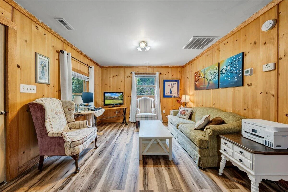 1010 Craig Woods RD - Photo 42