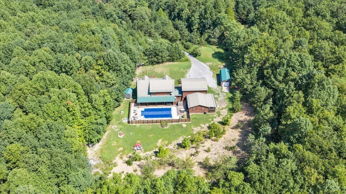 1010 Craig Woods RD - Photo 56