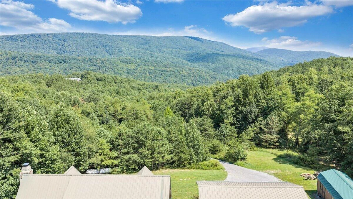 1010 Craig Woods RD - Photo 59