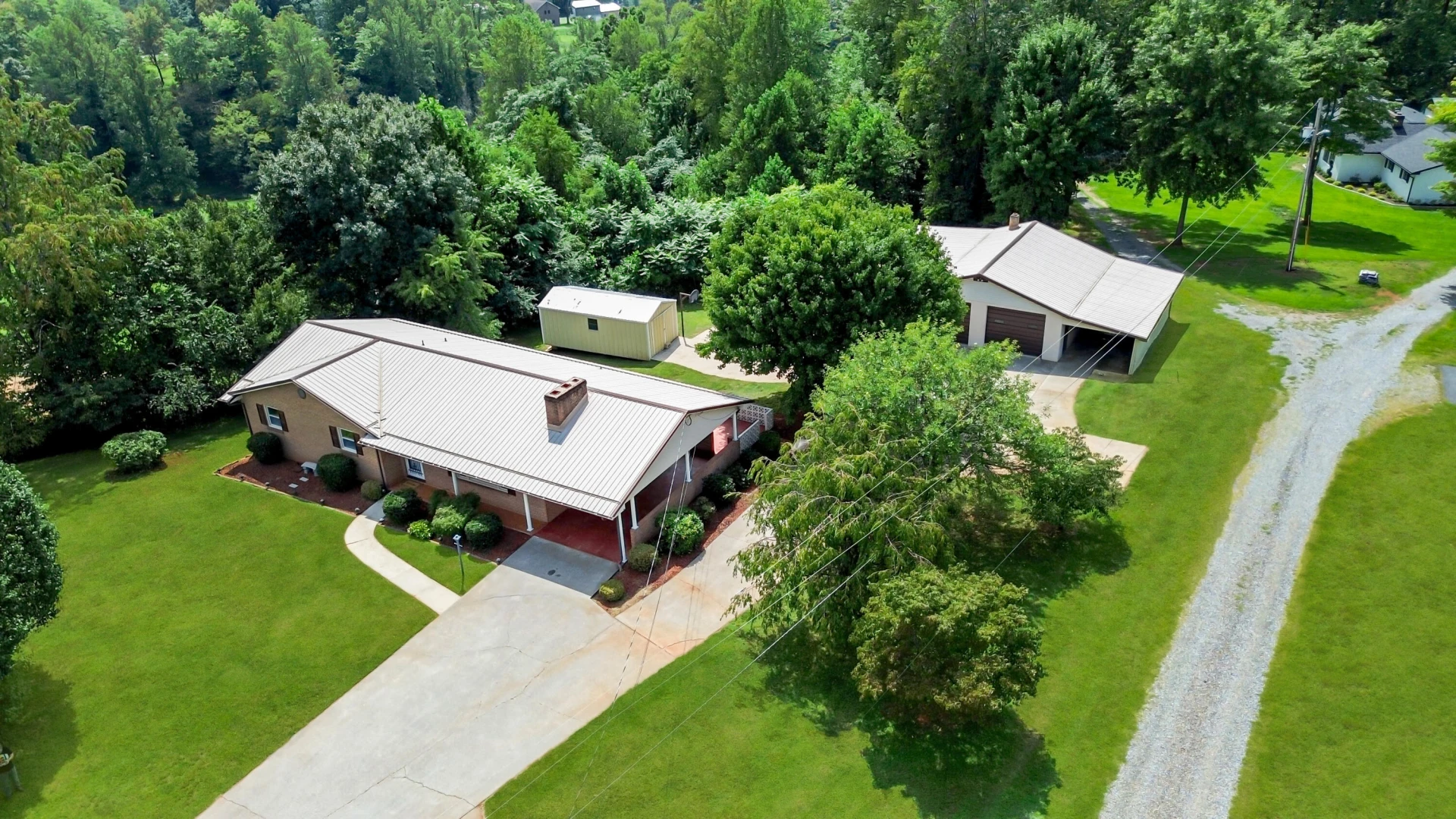 2821 Reed Creek DR - Photo 7