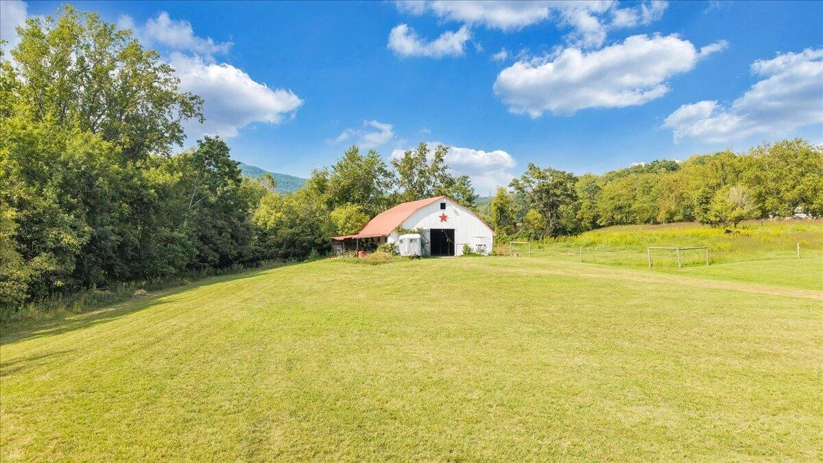 1503 Laymantown RD - Photo 73
