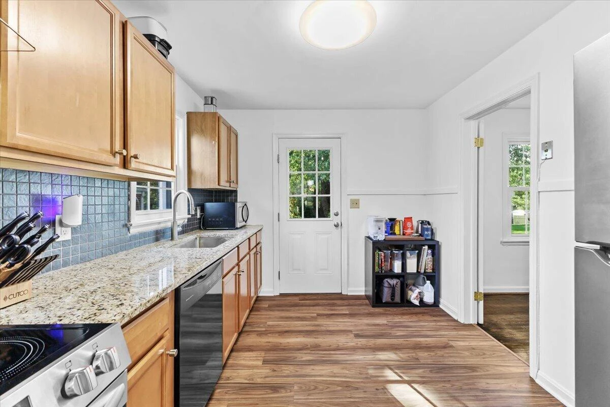 325 S Preston RD - Photo 8