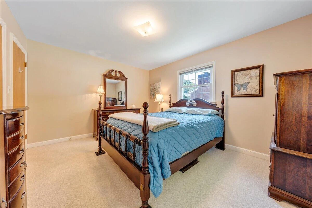 4501 Kirkwood DR - Photo 14