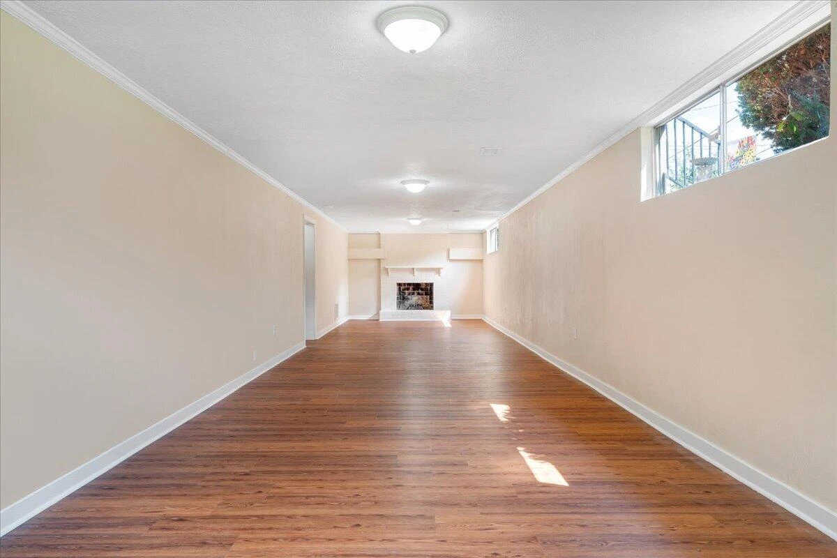 4501 Kirkwood DR - Photo 21