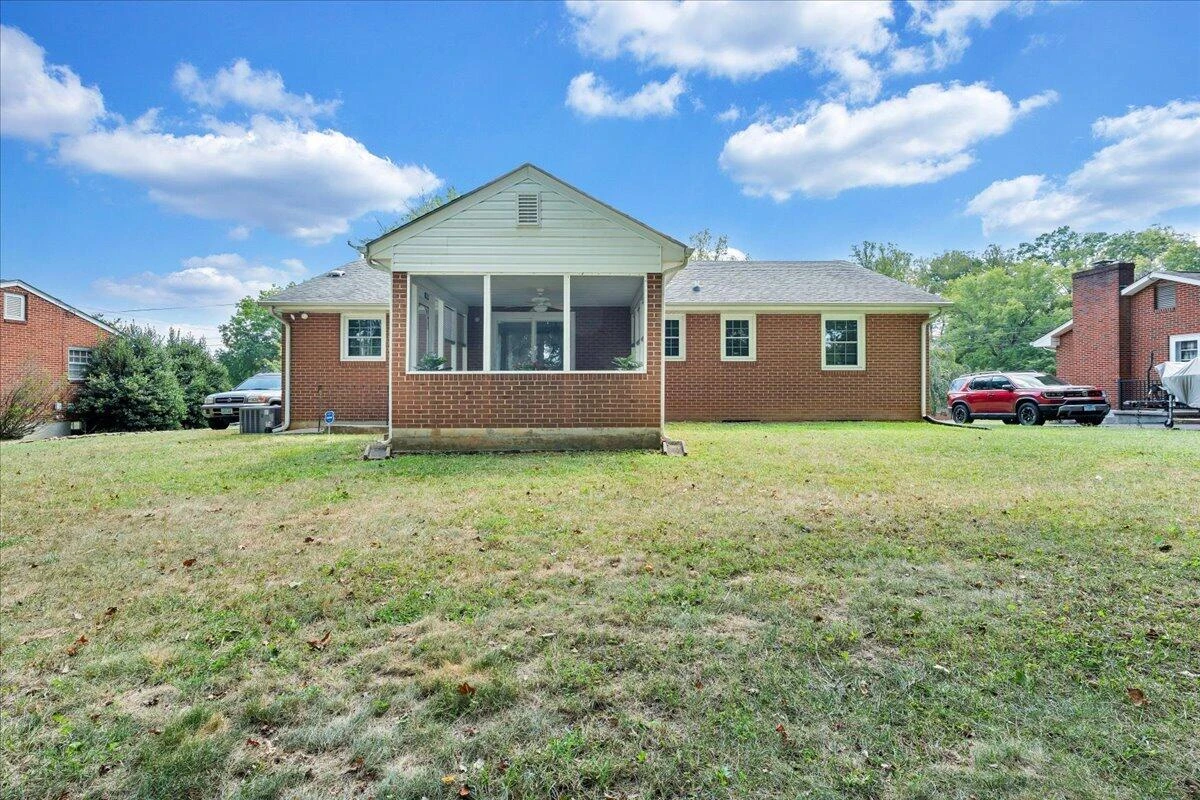4501 Kirkwood DR - Photo 29