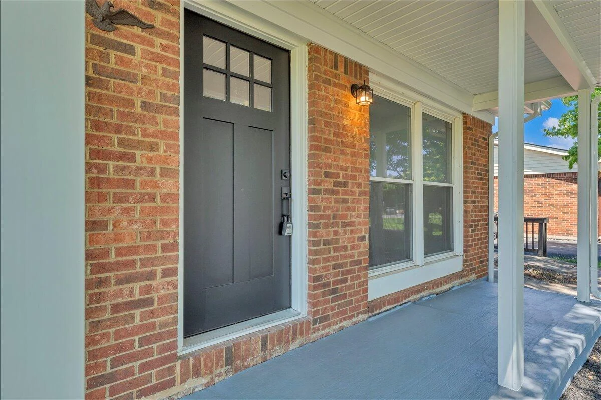 1072 Maywood DR - Photo 3