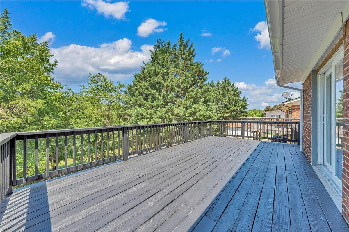 1072 Maywood DR - Photo 6