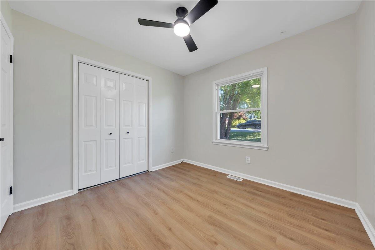 1072 Maywood DR - Photo 25