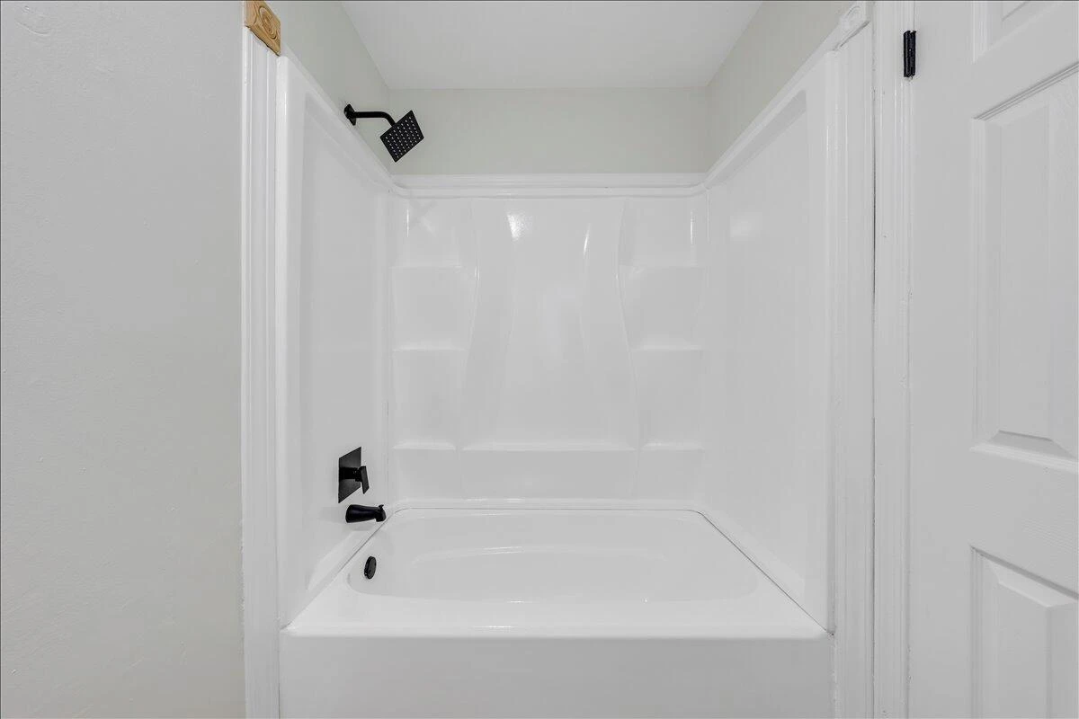 1072 Maywood DR - Photo 27