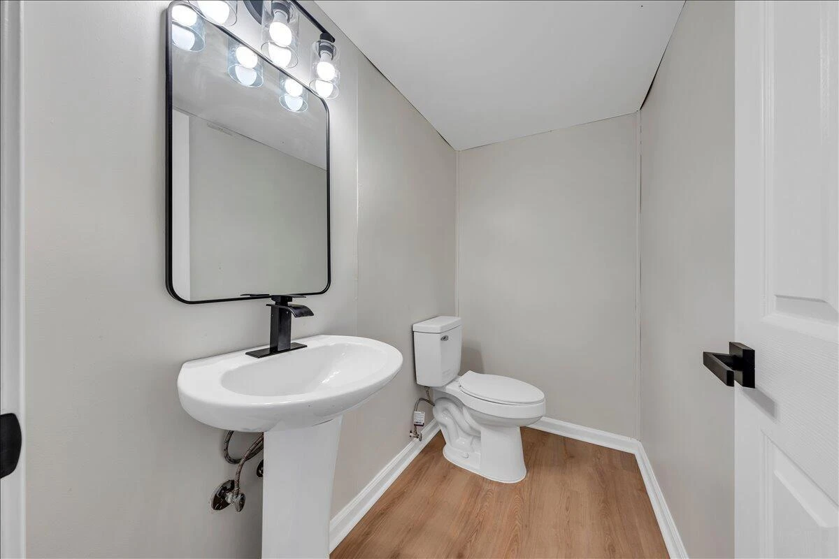 1072 Maywood DR - Photo 32