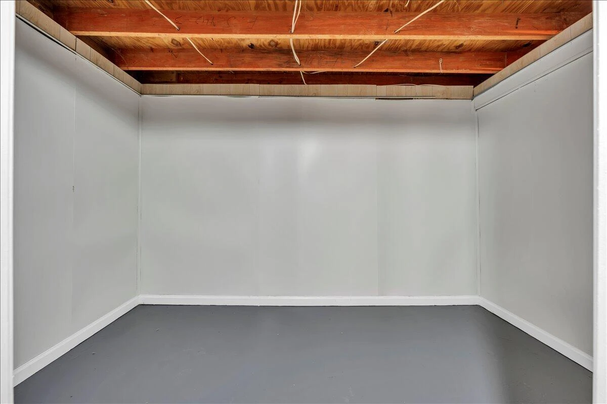 1072 Maywood DR - Photo 36