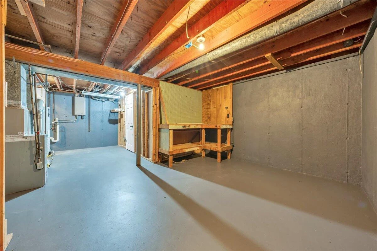 1072 Maywood DR - Photo 38