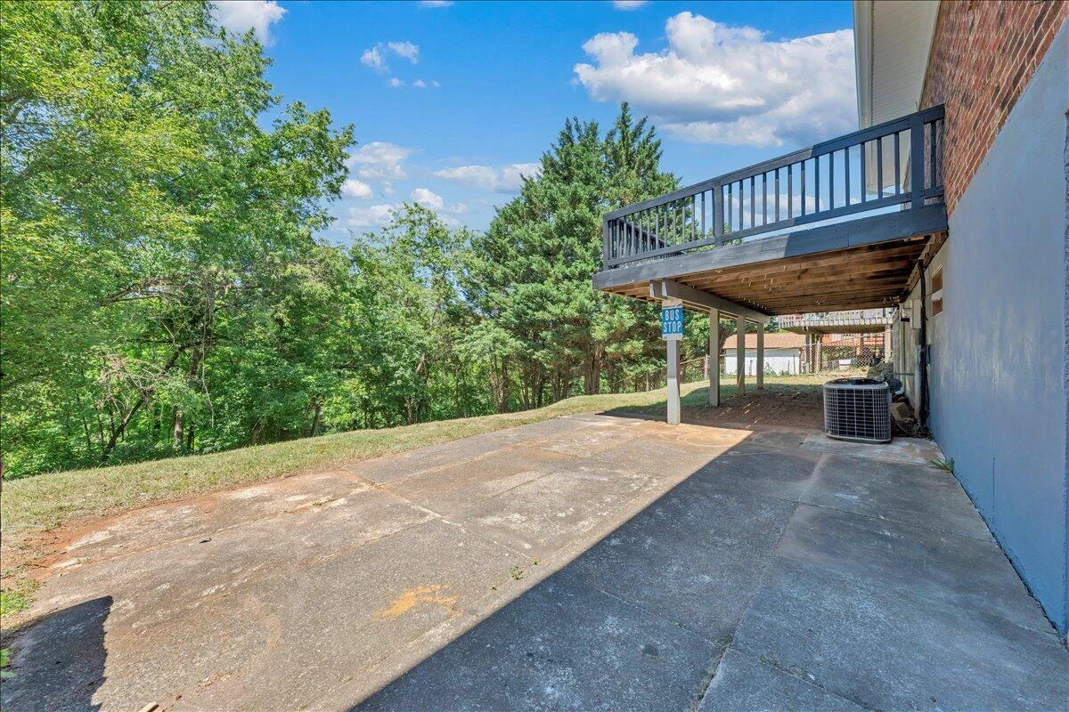 1072 Maywood DR - Photo 41