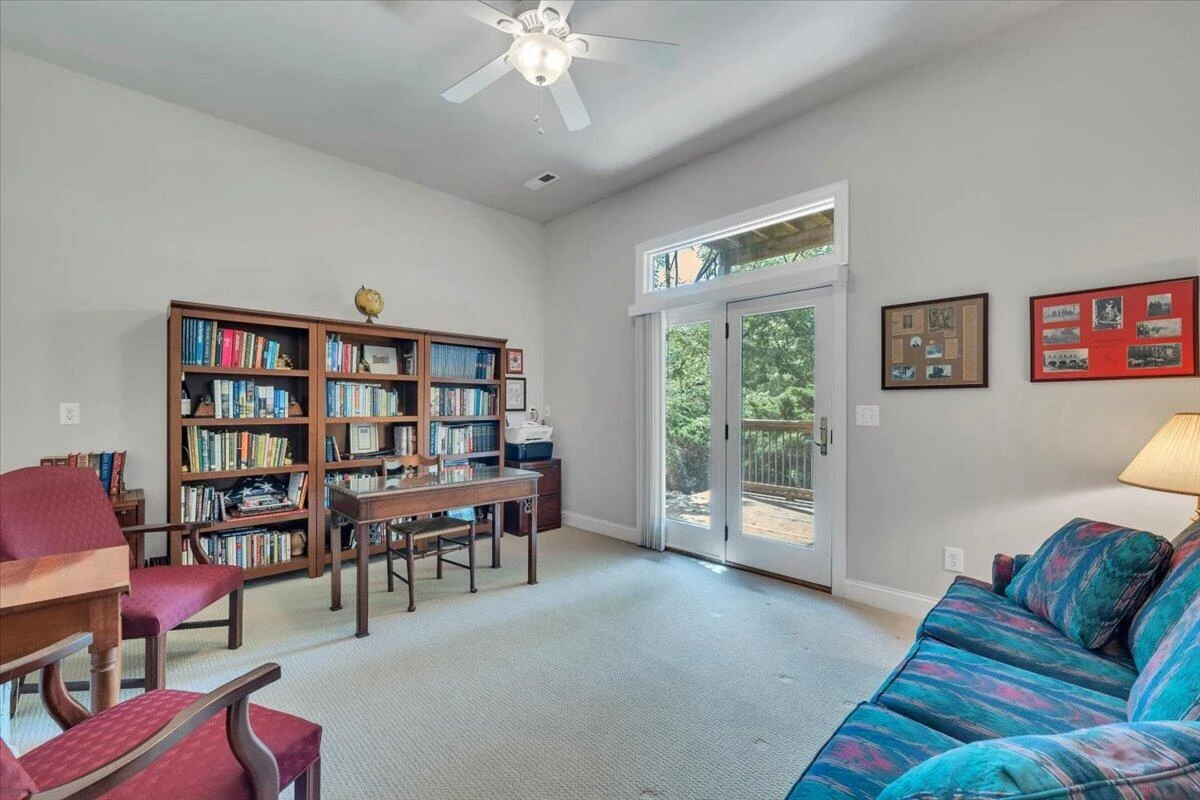 2443 Beverly BLVD SW - Photo 49