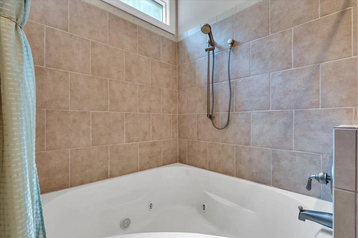 2443 Beverly BLVD SW - Photo 58