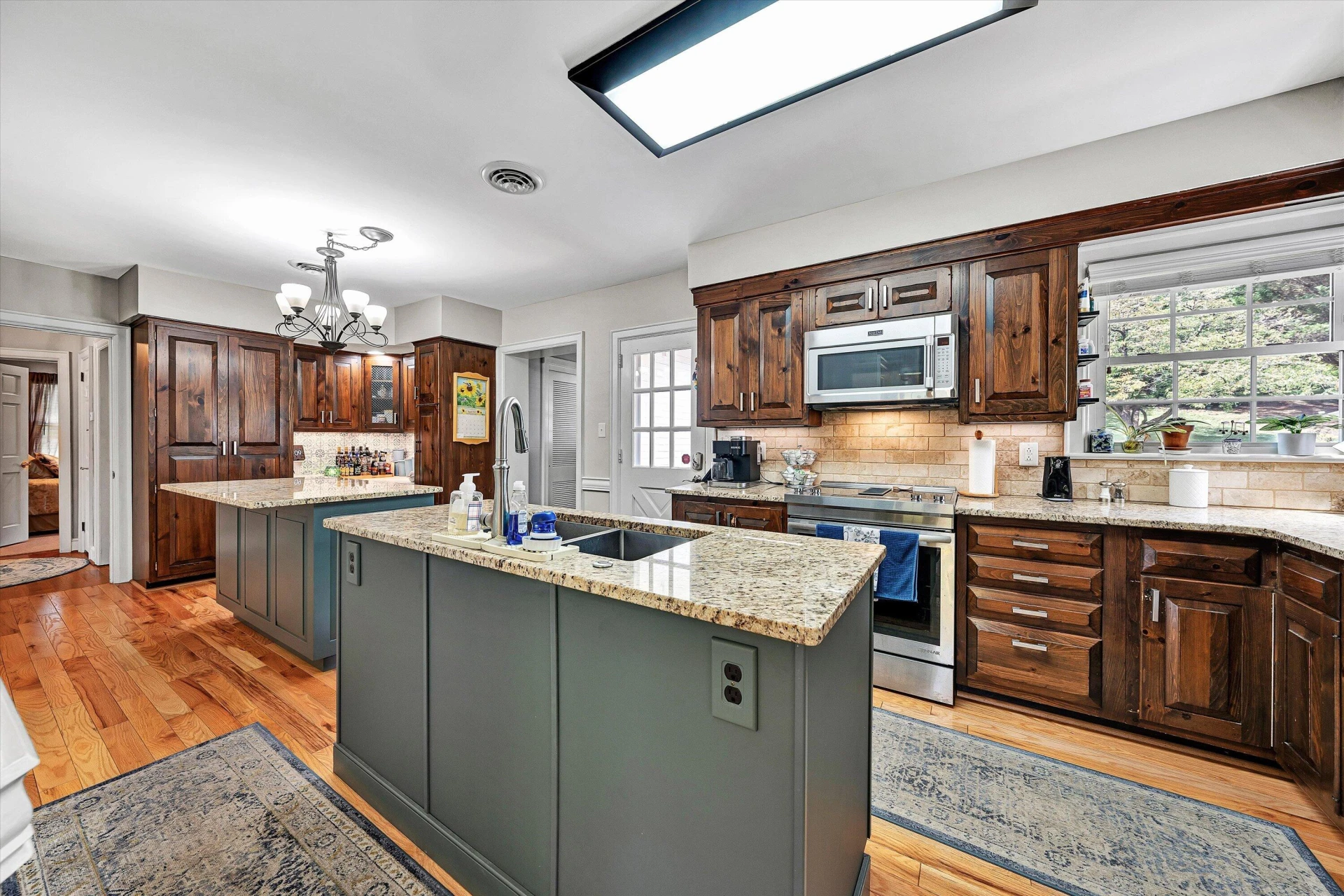 1419 Crestmoor DR SW - Photo 13