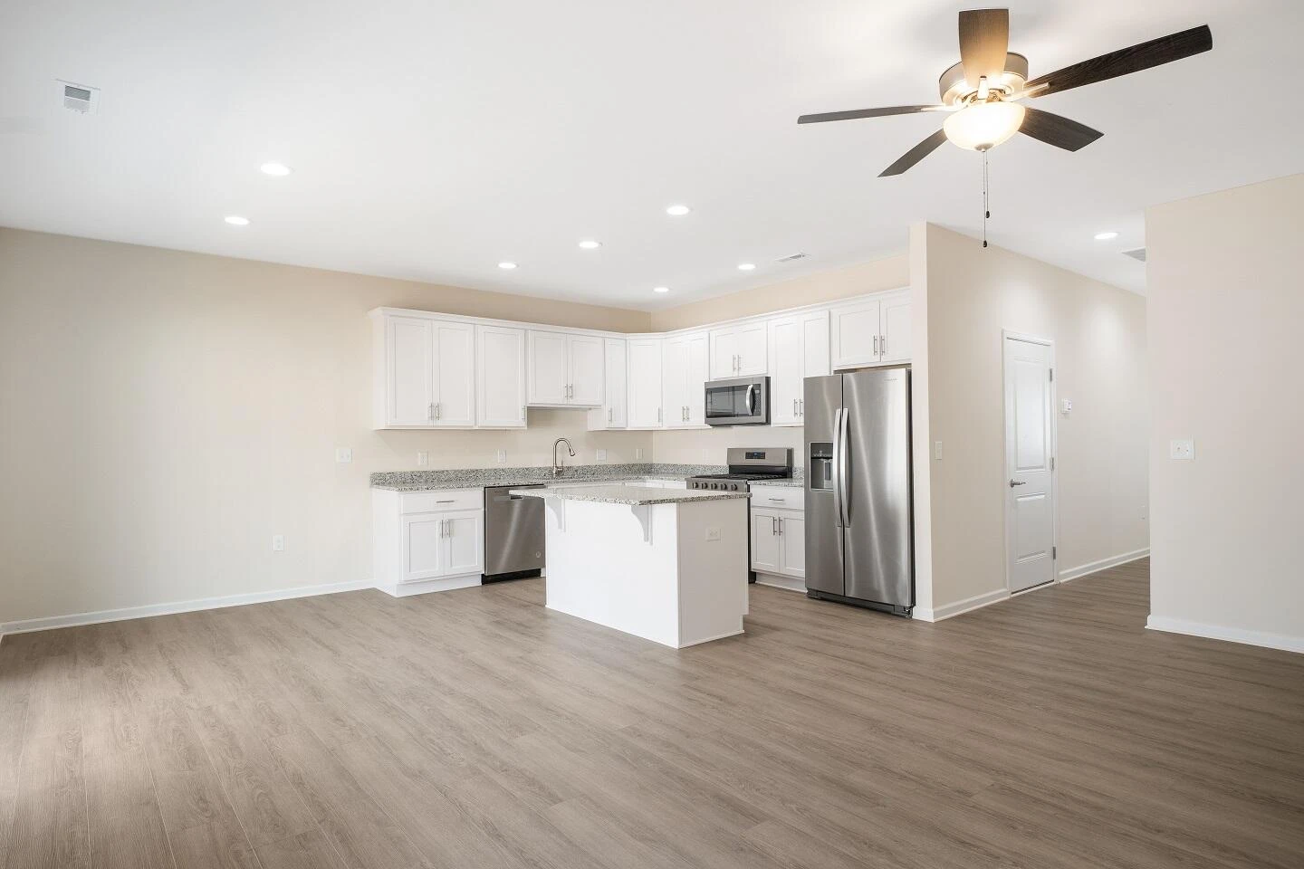 6139 Warren Newcomb DR - Photo 9