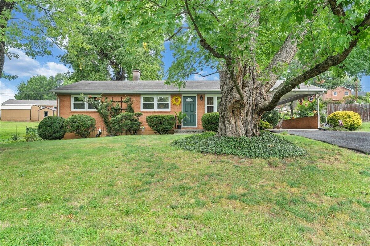 308 Langland DR - Photo 2
