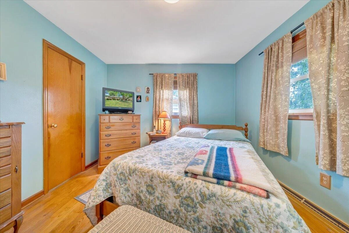 308 Langland DR - Photo 9