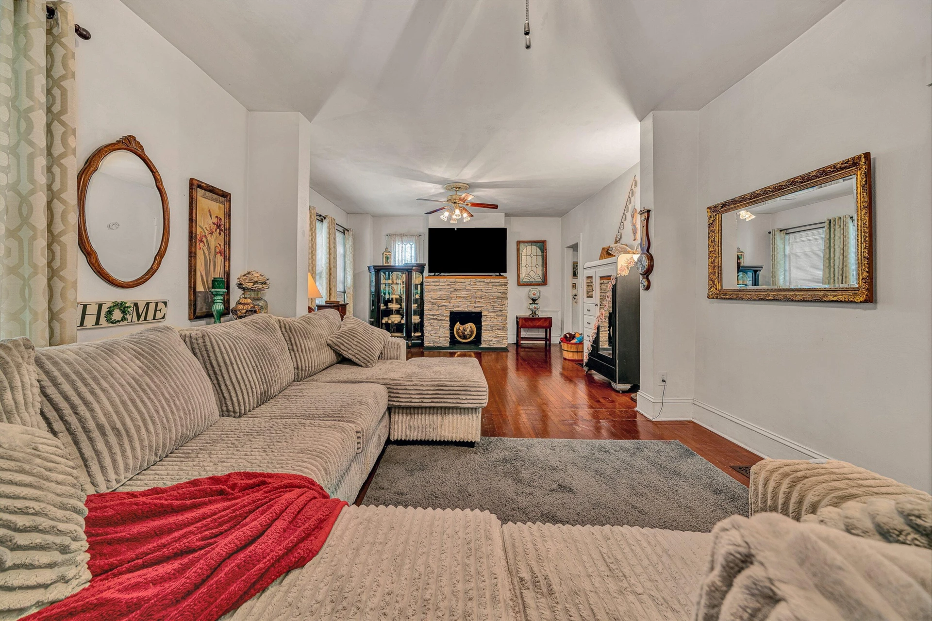 1902 Oxford AVE SW - Photo 6