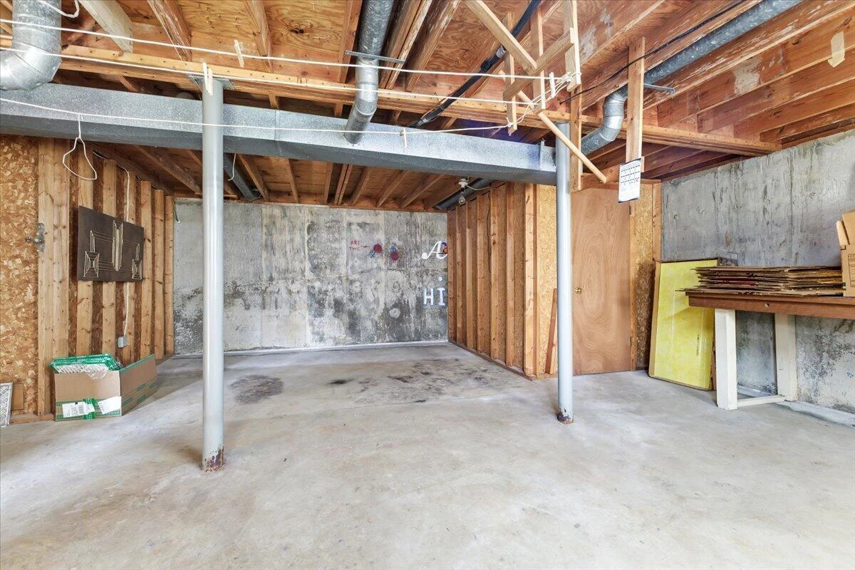 4731 Sanders DR NE - Photo 20
