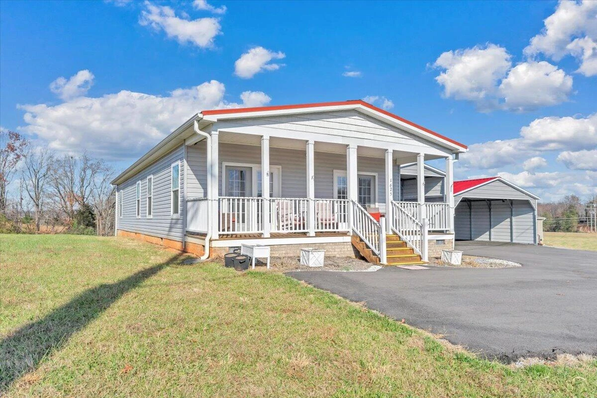 1625 Airport RD - Photo 2