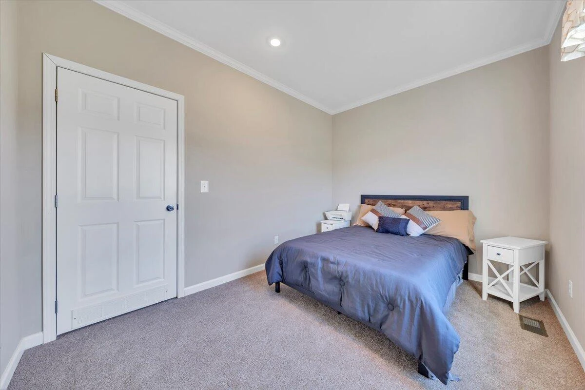1625 Airport RD - Photo 26