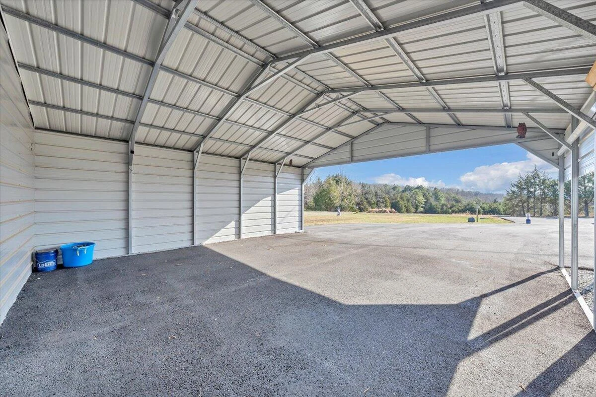 1625 Airport RD - Photo 31