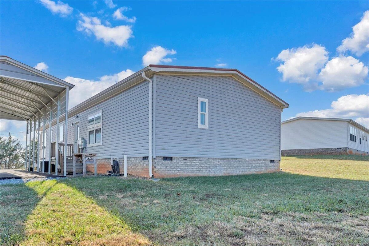 1625 Airport RD - Photo 32